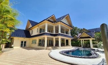 For rent 6 bedrooms villa in Mueang Phuket, Phuket