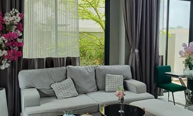 À vendre et à louer 4 chambres villa à Bang Lamung, Chonburi