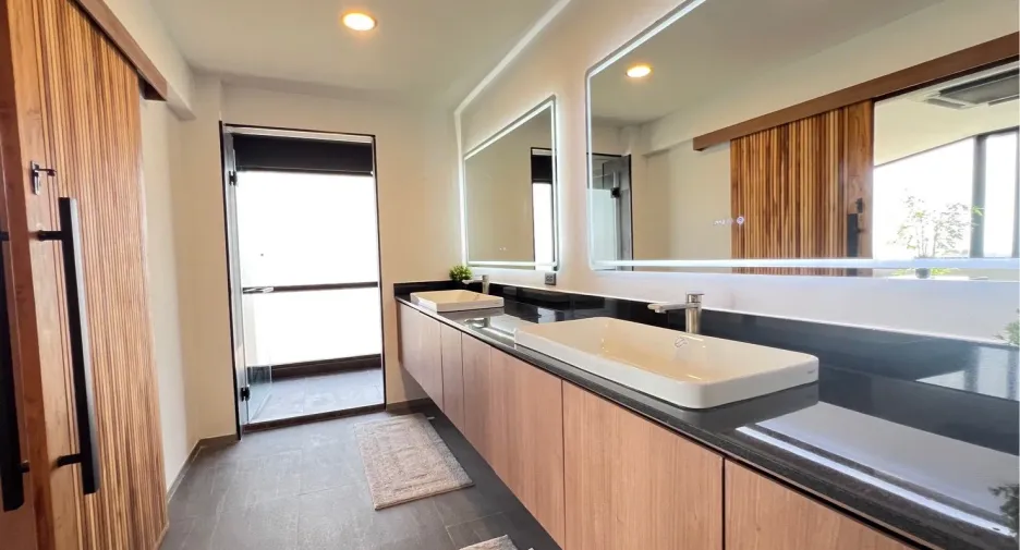 For sale 5 bedrooms condo in Bang Lamung, Chonburi
