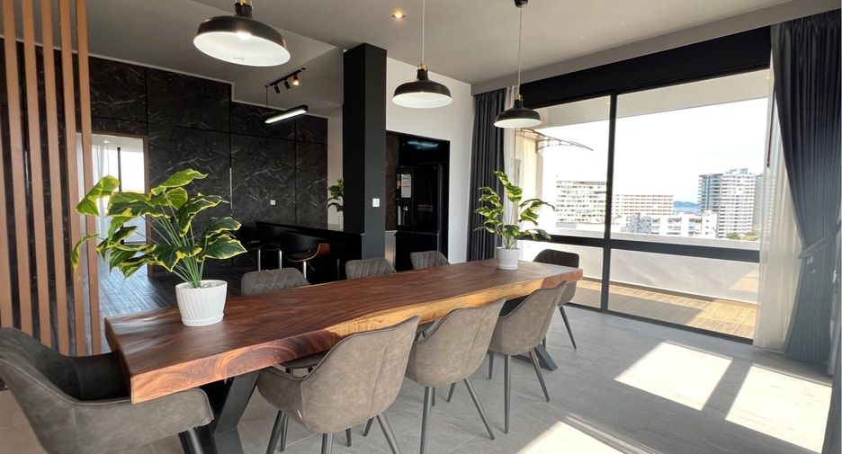 For sale 5 bedrooms condo in Bang Lamung, Chonburi