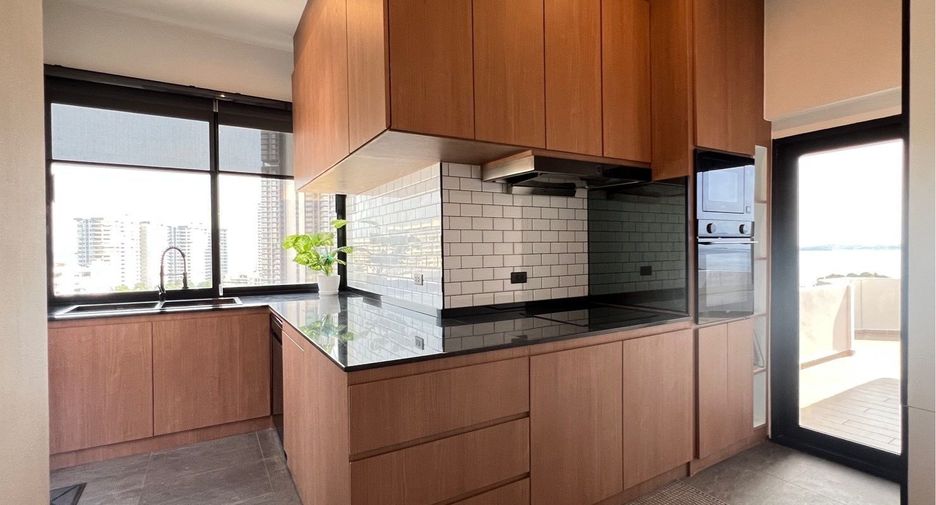 For sale 5 bedrooms condo in Bang Lamung, Chonburi