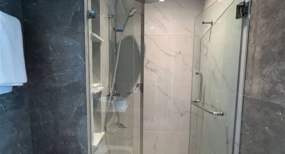For sale and for rent studio condo in Huai Khwang, Bangkok