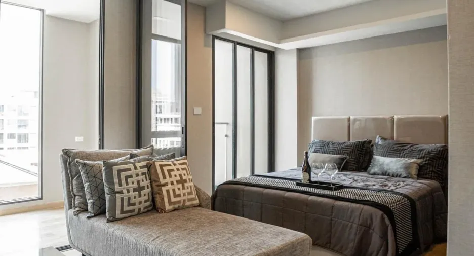 For sale and for rent studio condo in Huai Khwang, Bangkok