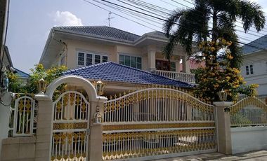 Casa en venta de 3 habitaciones en Bang Khen, Bangkok