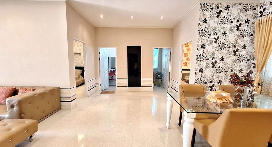 For sale 3 bedrooms house in Mueang Udon Thani, Udon Thani