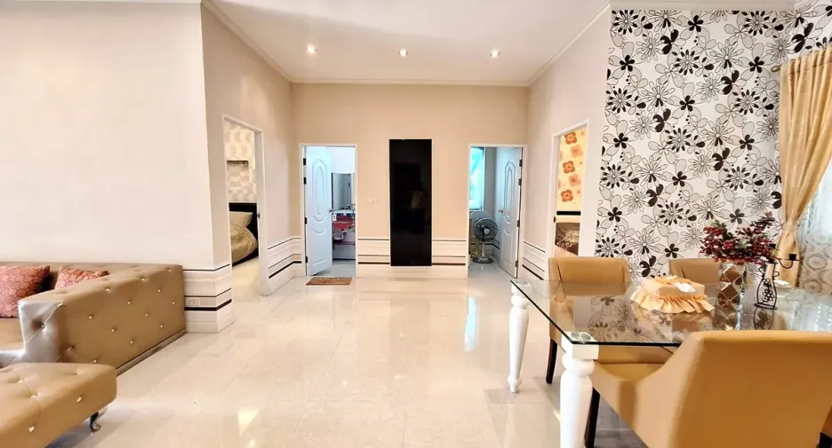 For sale 3 bedrooms house in Mueang Udon Thani, Udon Thani