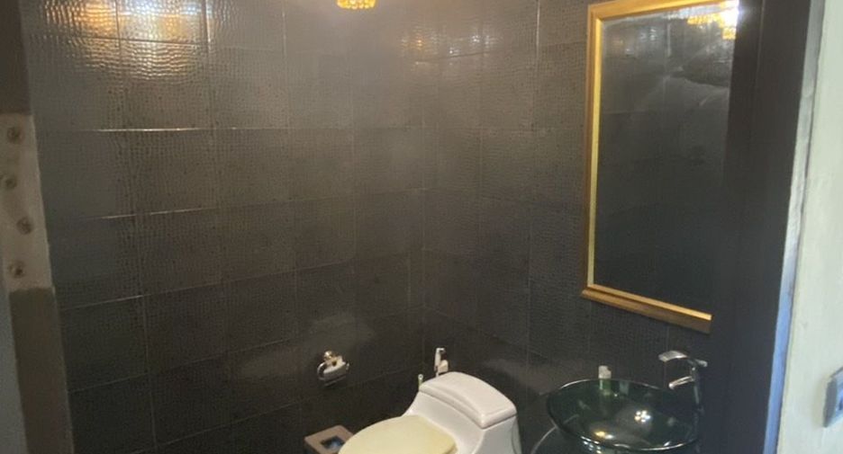 À vendre 3 chambres villa à Huay Yai, Pattaya