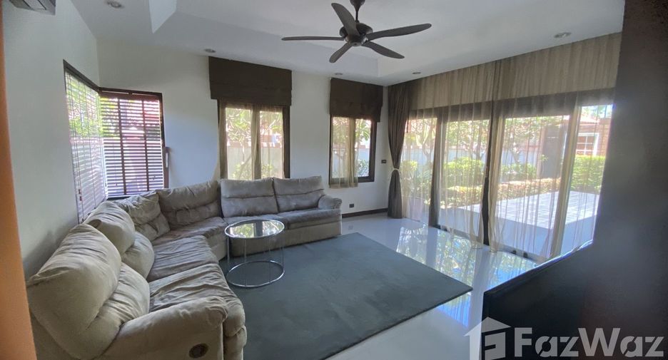 For sale 3 ベッドルーム villa in Sattahip, Chonburi