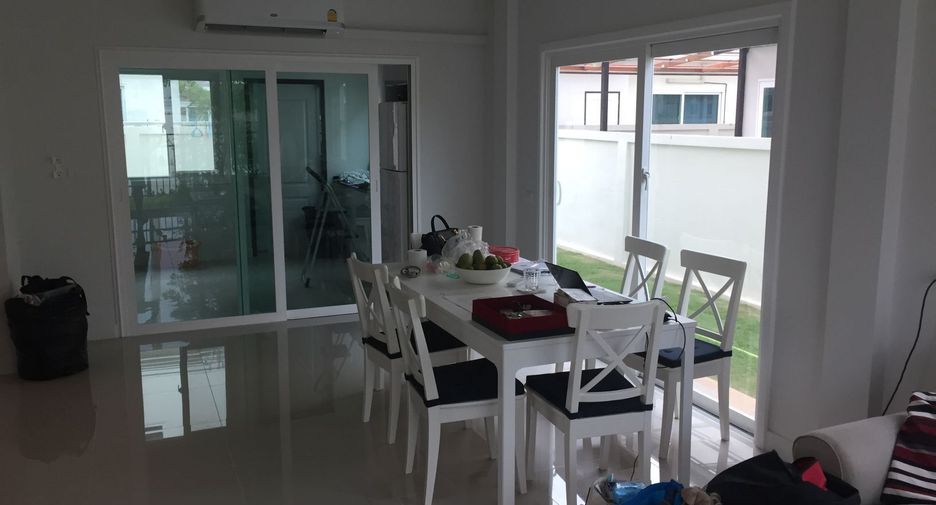 Villa en venta de 4 habitaciones en Prawet, Bangkok