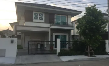 Villa zum Kauf mit 4 Zimmer in Prawet, Bangkok
