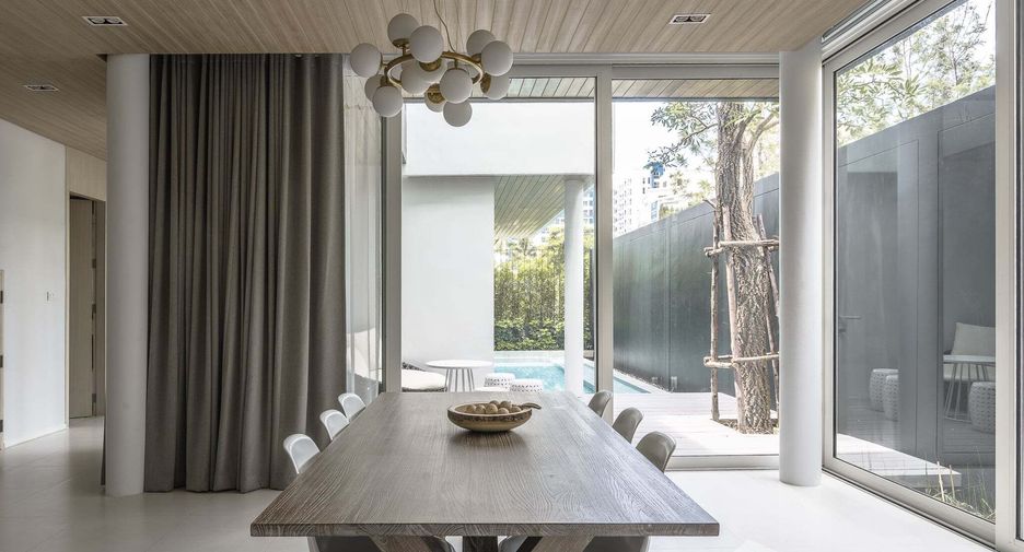 Villa en alquiler de 3 habitaciones en Bang Lamung, Chonburi