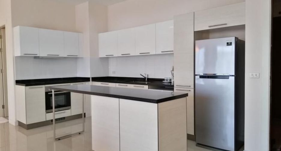 For rent 2 bedrooms condo in Bang Lamung, Chonburi