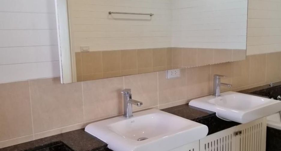 For rent 2 bedrooms condo in Bang Lamung, Chonburi