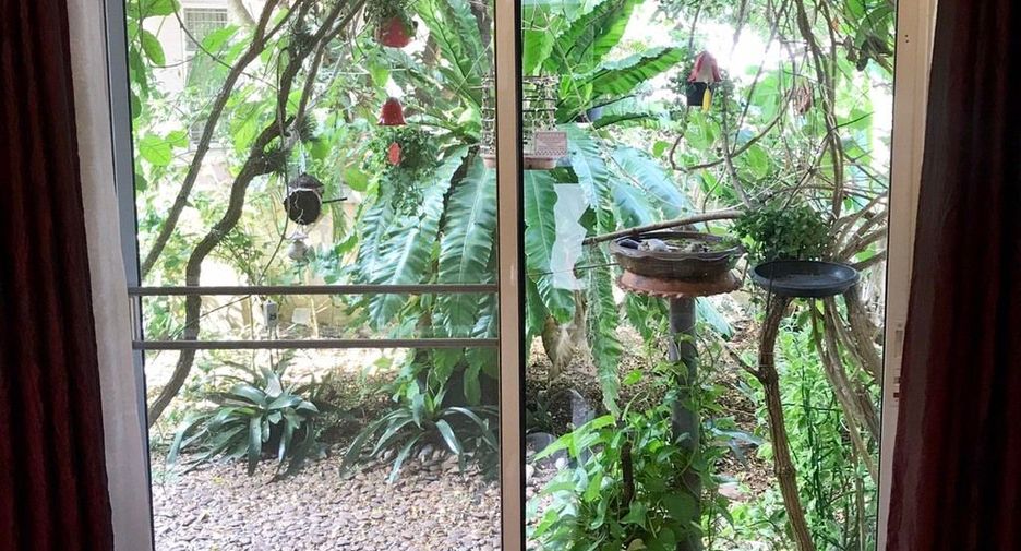 Продажа 4 спальни дом в Mueang Chon Buri, Чонбури