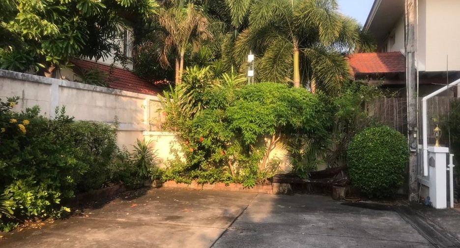 Продажа 4 спальни дом в Mueang Chon Buri, Чонбури