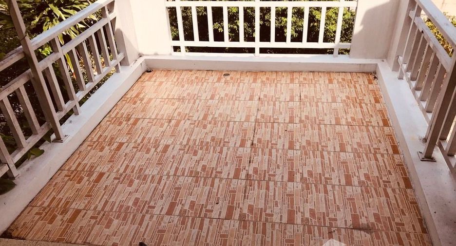 Продажа 4 спальни дом в Mueang Chon Buri, Чонбури