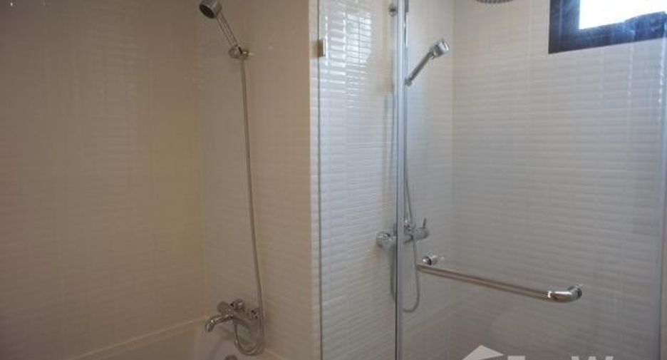 For sale and for rent 3 bedrooms condo in Khlong Toei, Bangkok