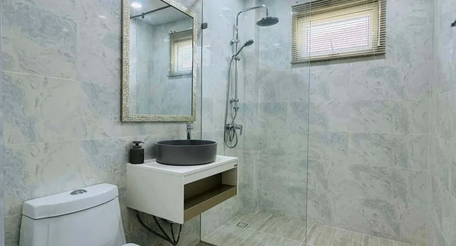 For sale 4 bedrooms house in Bang Lamung, Chonburi