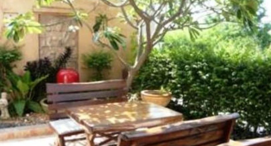 For sale 50 bedrooms hotel in Bang Lamung, Chonburi