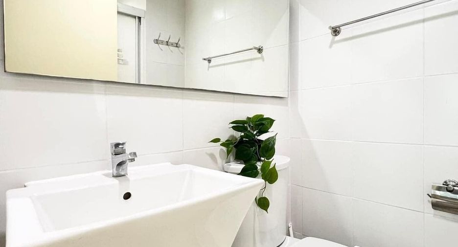 For sale 1 bed condo in Lak Si, Bangkok