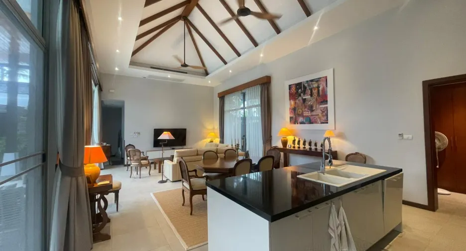Villa en venta de 4 habitaciones en Thalang, Phuket