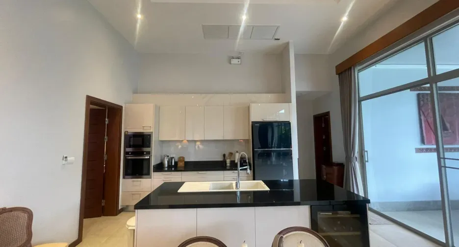 Villa en venta de 4 habitaciones en Thalang, Phuket