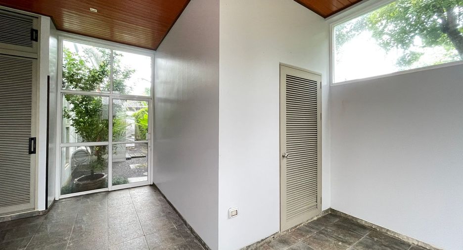 Villa en venta de 4 habitaciones en Thalang, Phuket