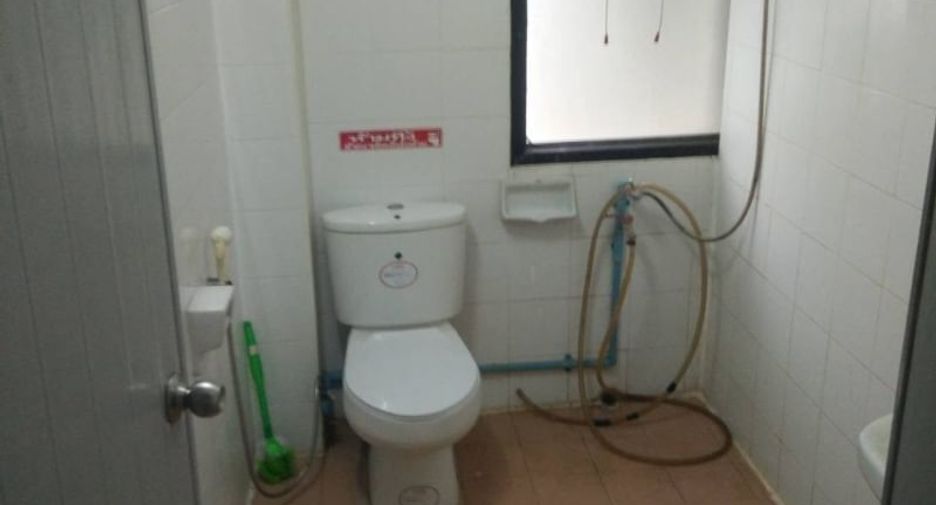 For sale 6 bedrooms retail Space in Chatuchak, Bangkok