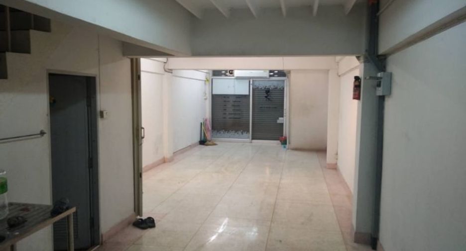 For sale 6 bedrooms retail Space in Chatuchak, Bangkok