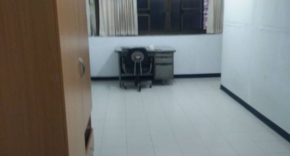 For sale 6 bedrooms retail Space in Chatuchak, Bangkok