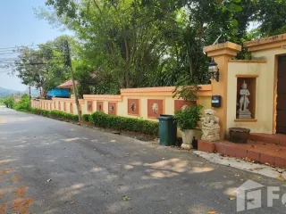 Casa en venta y en alquiler de 6 habitaciones en Bang Saray, Pattaya