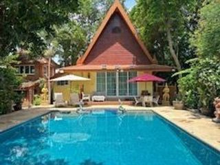 Casa en venta y en alquiler de 6 habitaciones en Bang Saray, Pattaya