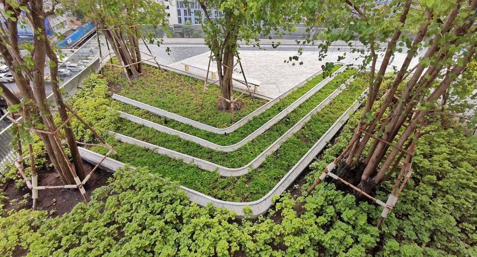 For sale and for rent 2 bedrooms condo in Watthana, Bangkok