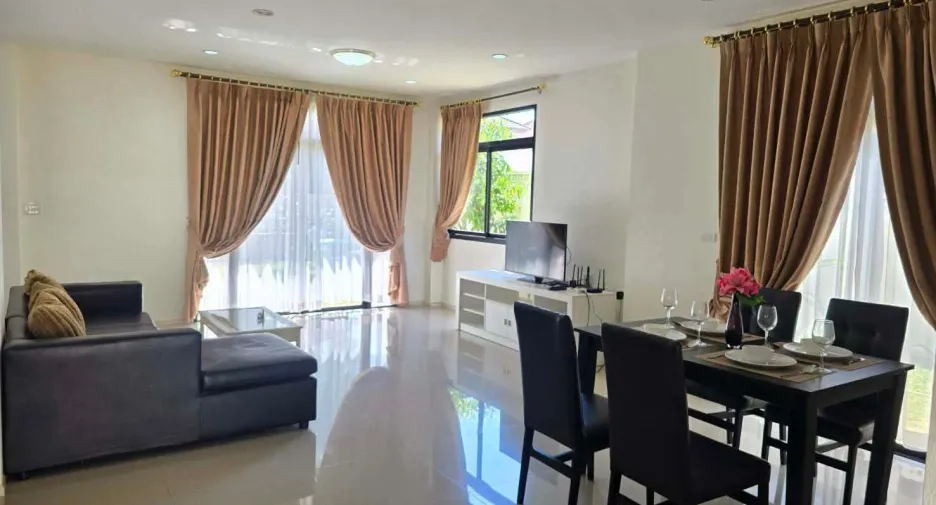 Casa en alquiler de 4 habitaciones en Kathu, Phuket