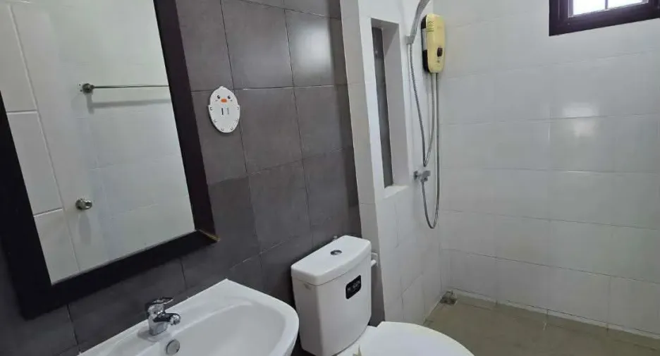 Casa en alquiler de 4 habitaciones en Kathu, Phuket