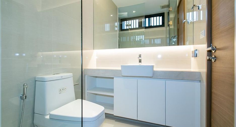 For sale 3 bedrooms condo in Suan Luang, Bangkok