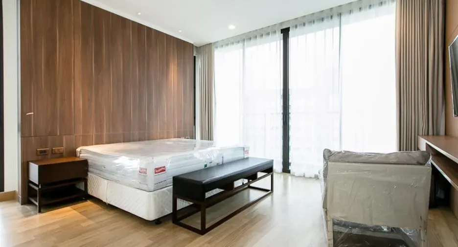 For sale 3 bedrooms condo in Suan Luang, Bangkok