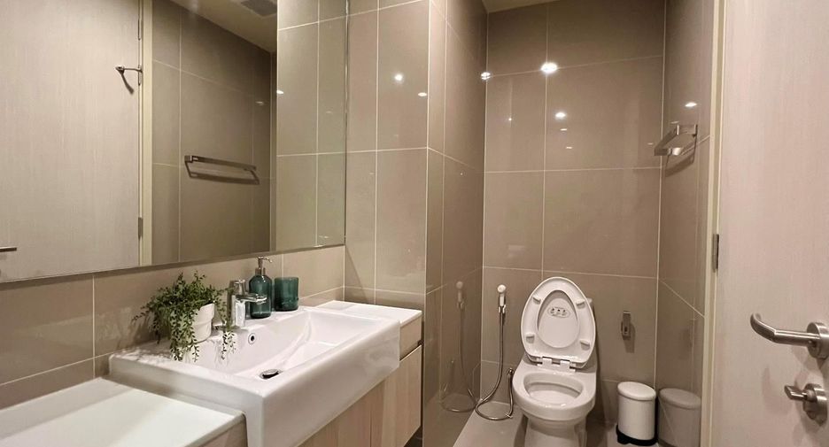 For sale and for rent 2 bedrooms condo in Watthana, Bangkok