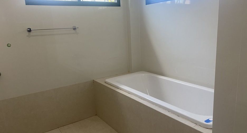 For sale 3 bedrooms house in Hua Hin, Prachuap Khiri Khan