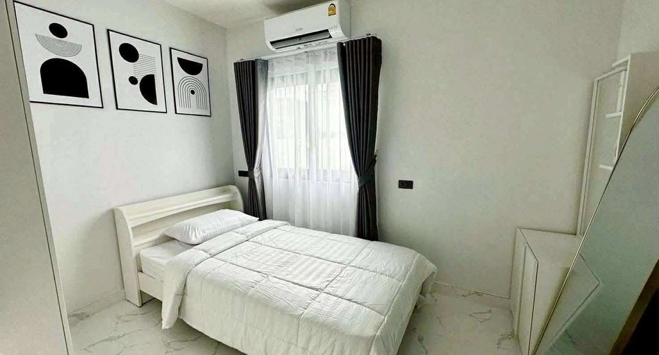 À louer 4 chambres villa à Bang Lamung, Chonburi