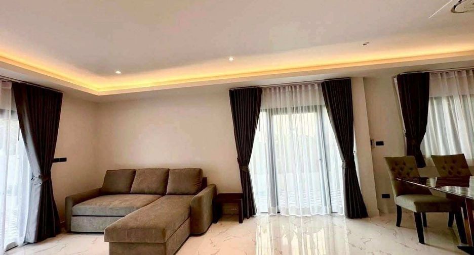 À louer 4 chambres villa à Bang Lamung, Chonburi