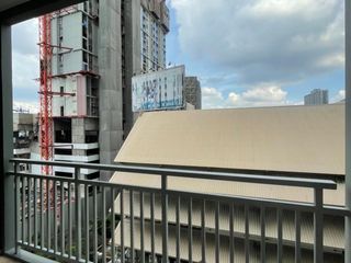 Wohnung zum Kauf mit 1 Zimmer in Chom Thong, Bangkok