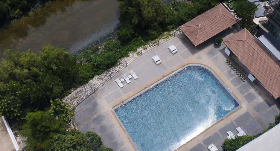 À vendre 3 chambres condo à Na Jomtien, Pattaya
