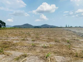 Terreno en venta en Cha Am, Phetchaburi