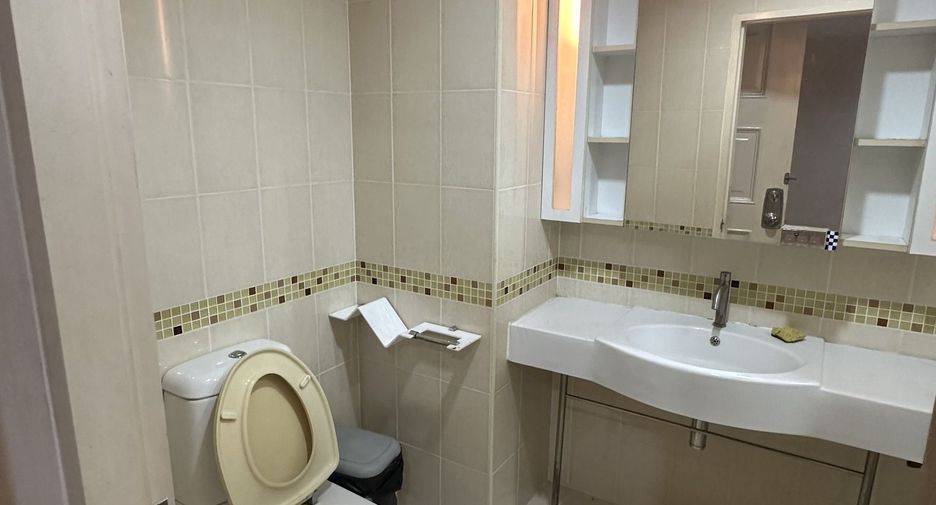 Condo en venta y en alquiler de 2 habitaciones en Thon Buri, Bangkok