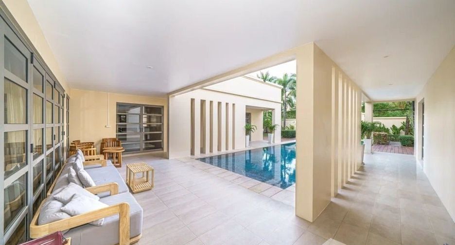 For sale 4 bedrooms villa in Thalang, Phuket