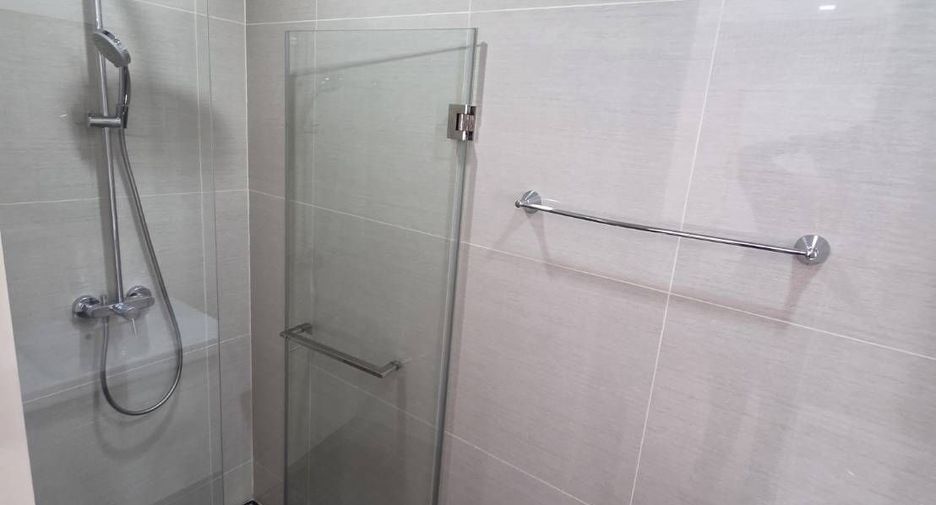Condo en venta de estudio en Khlong Toei, Bangkok