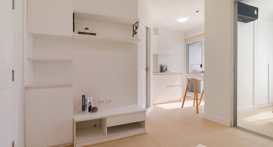 For sale 1 bed condo in Bangkok Noi, Bangkok