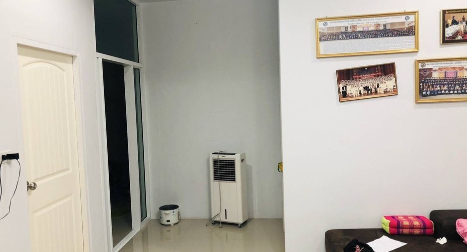 For sale 3 bedrooms house in Mueang Phrae, Phrae