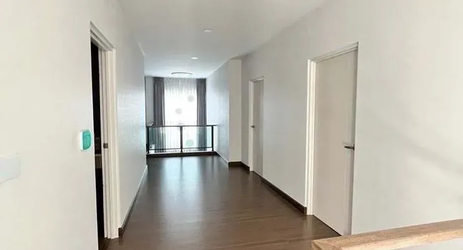 For rent and for sale 4 bedrooms house in Sai Mai, Bangkok